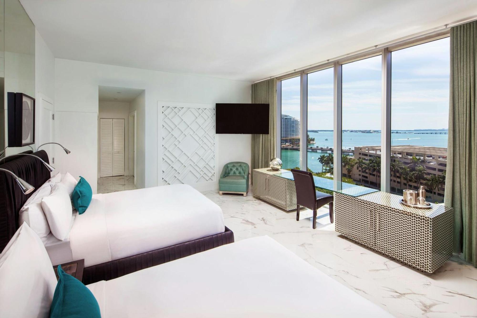 Hotel W